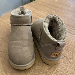 UGG Classic Ultra Mini Cobble Gray (9)